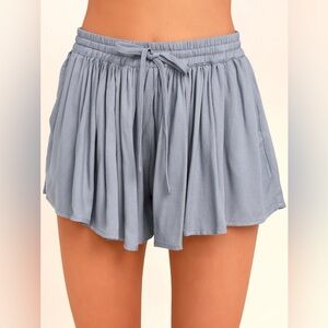 Jack by BB Dakota Calla Flowy Shorts in Slate Blue - Size Small